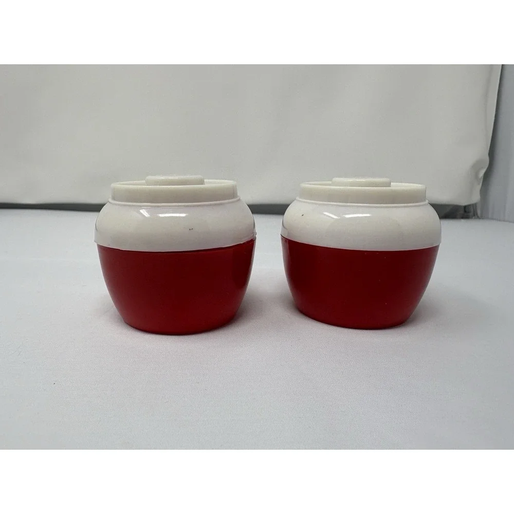 Vintage Red White Bobber Pot Salt and Pepper Shakers Plastic 2
